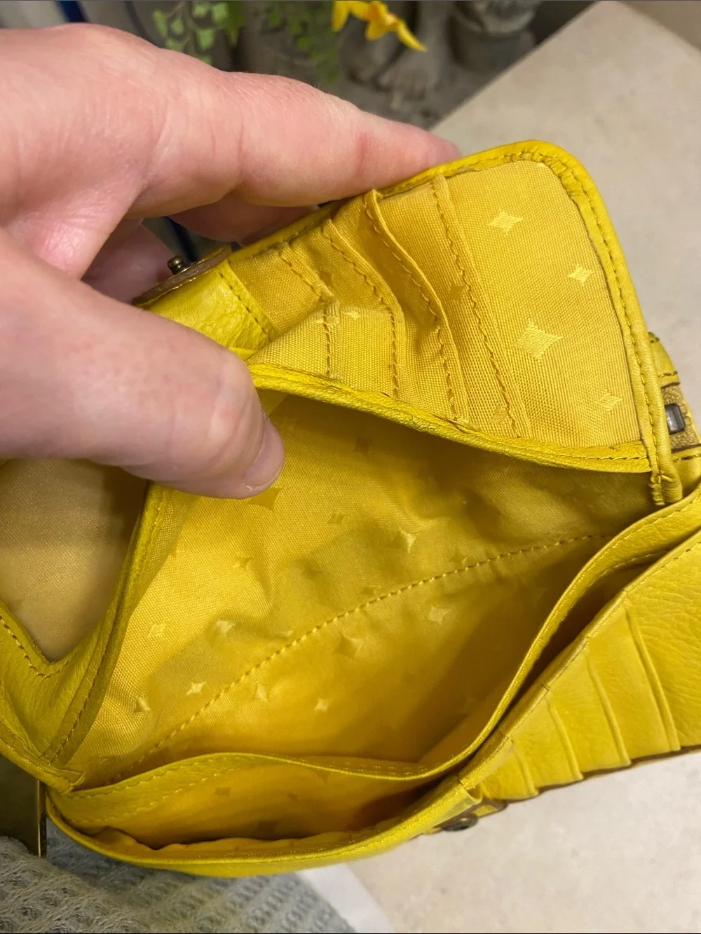 Fossil Bright Yellow Emory Leather Zip Pouch Wallet